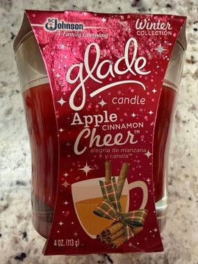 Glade Apple Cinnamon Cheer Candle - Red